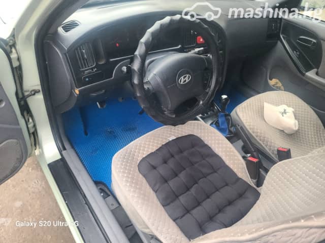 Hyundai Elantra III (XD2) Рестайлинг 1.6 MT