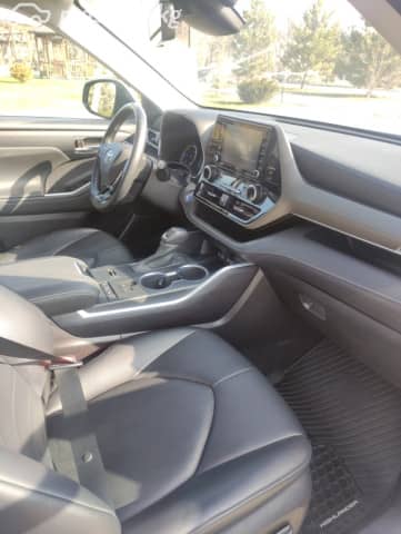 Toyota Highlander IV (U70) 2.5hyb AT 4WD