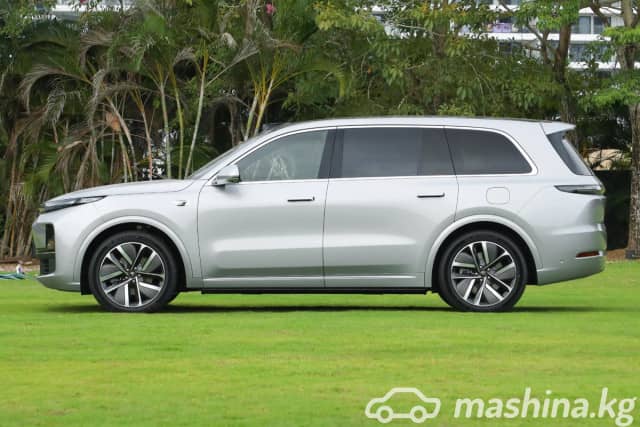 LiXiang L9 Рестайлинг 1.5hyb AT 4WD