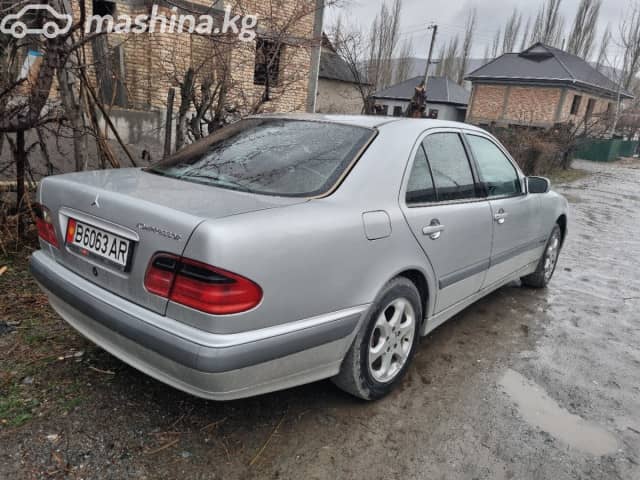 Mercedes-Benz E-Класс II (W210, S210) Рестайлинг 240 2.4 AT