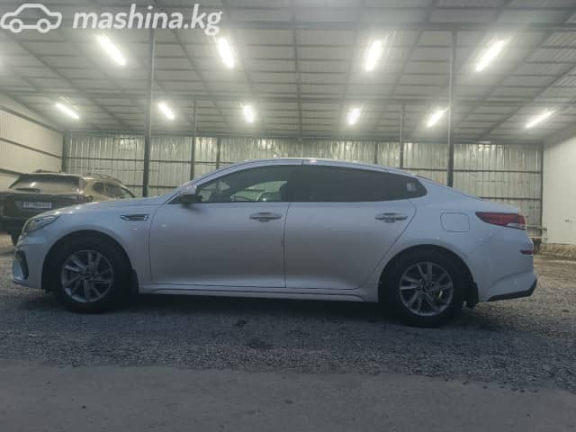 Kia K5 II 2.0 AT