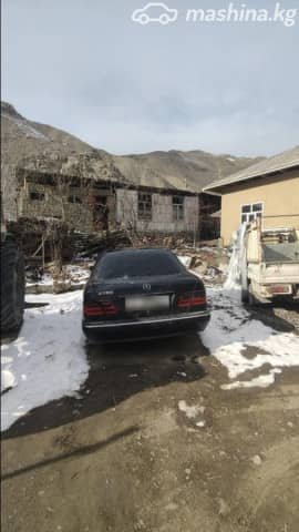 Mercedes-Benz E-Класс II (W210, S210) Рестайлинг 240 2.6 AT