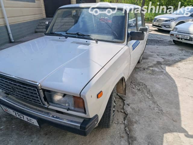ВАЗ (Lada) 2107 2107 1.5 MT