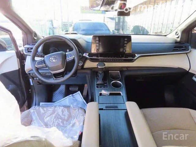 Toyota Sienna IV 2.5hyb AT