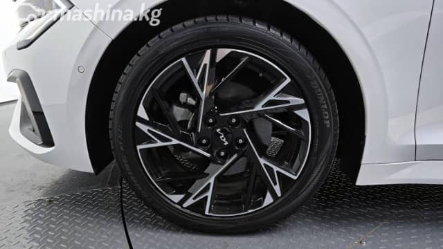 Kia K5 III Рестайлинг 2.0hyb AT
