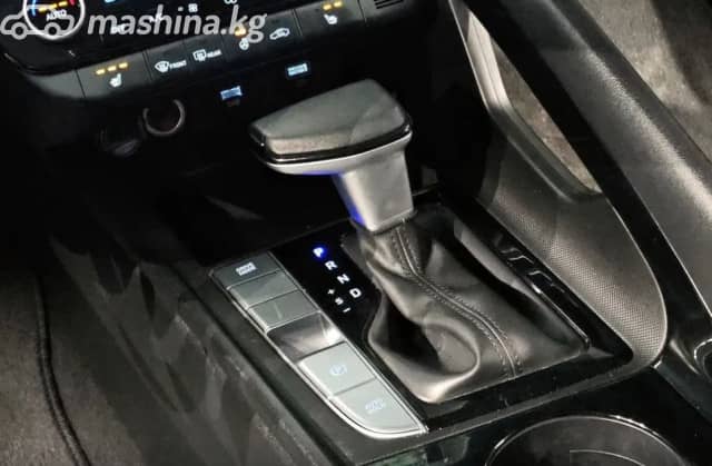Hyundai Avante VII 1.6hyb AMT