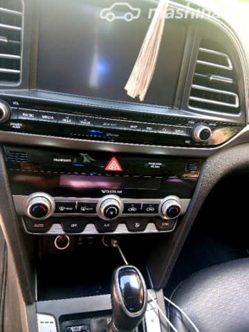Hyundai Avante VI Рестайлинг 1.6 CVT