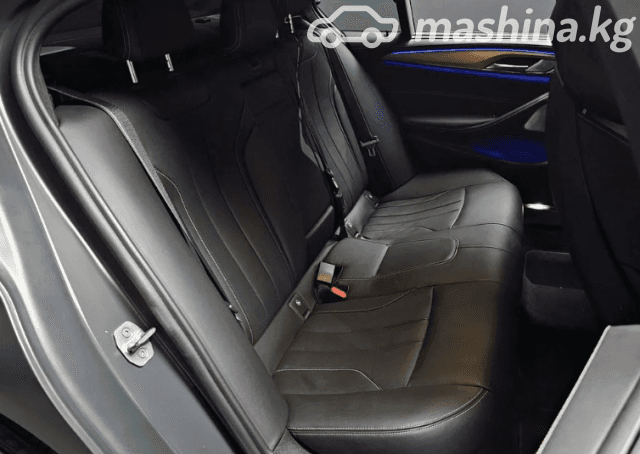 BMW M5 VI (F90) 4.4 Steptronic xDrive