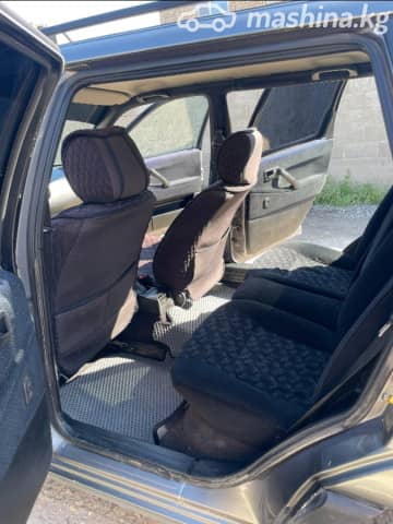 Volkswagen Passat B3 1.8 MT