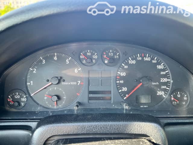 Audi A4 I (B5) 1.8 MT