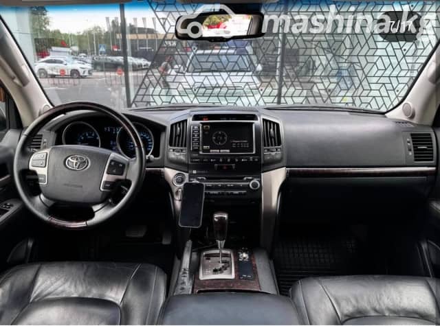 Toyota Land Cruiser 200 Series 4.7 AT 4WD