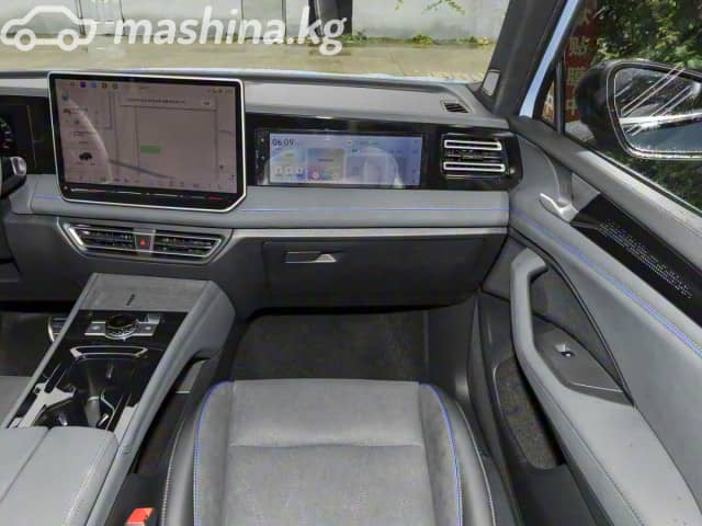 Volkswagen Tiguan III (China Market) 2.0 AMT