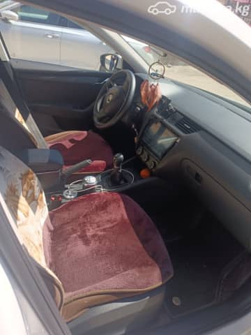 Skoda Octavia III (A7) 1.6 MT