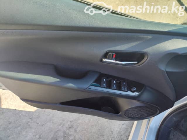 Toyota Prius IV (XW50) 1.8hyb CVT