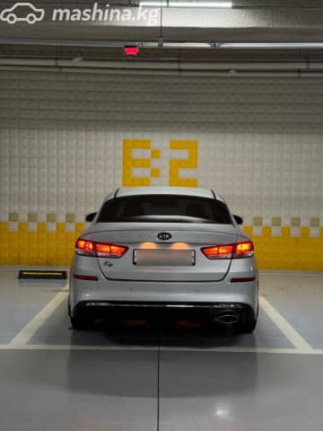 Kia K5 III LPi 2.0 AT
