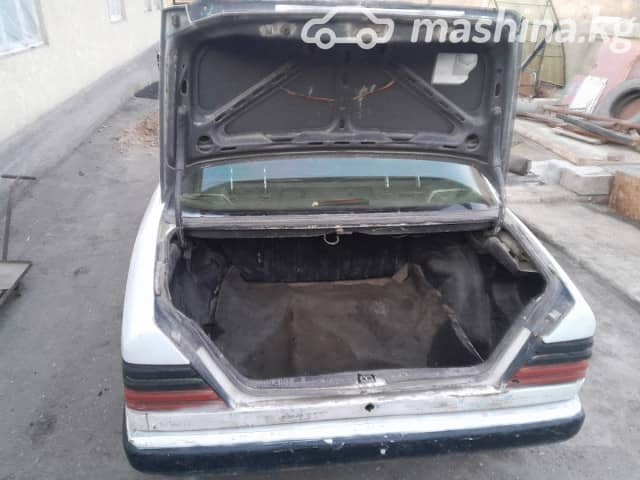 Mercedes-Benz W124 250 2.5d MT