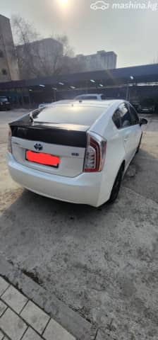 Toyota Prius III Рестайлинг (XW30) 1.8hyb AT
