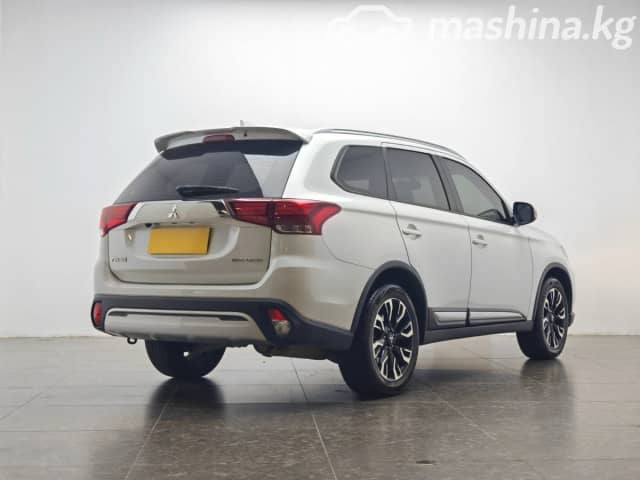 Mitsubishi Outlander III Рестайлинг 3 2.0 CVT