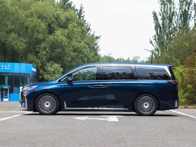 Voyah Dream 82 kWh Electro AT 4WD