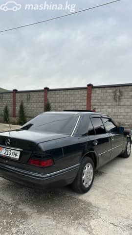 Mercedes-Benz W124 220 2.2 MT
