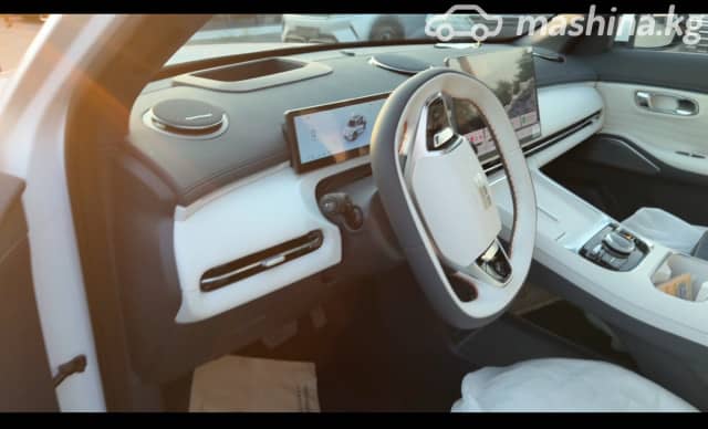 Geely Galaxy Starship 7 19.09 kWh 1.5hyb AT