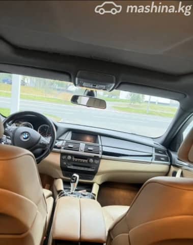 BMW X6 M I (E71) 4.4 AT 4WD