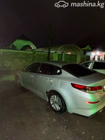 Kia K5 II 2.0 AT