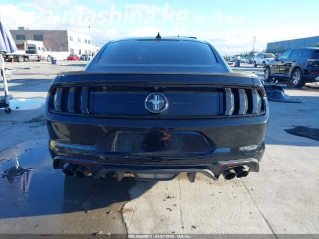 Ford Mustang VI Рестайлинг 2.3 MT