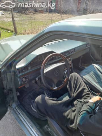 Mercedes-Benz E-Класс I (W124) 320 3.2 MT