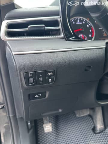 Kia K5 III LPi 2.0 AT