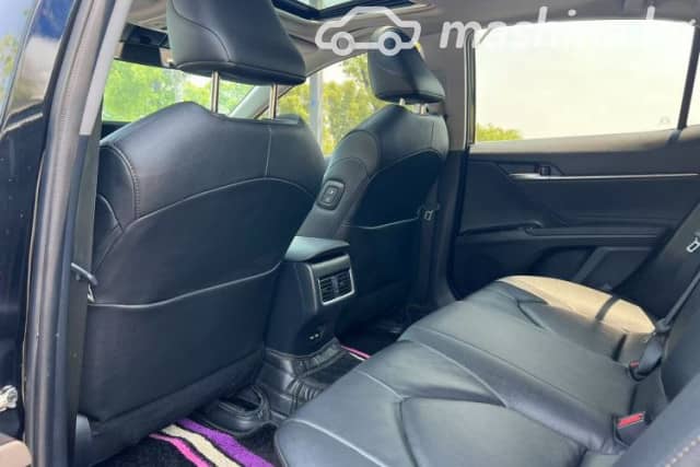 Toyota Camry VIII (XV70) 2.0 AT
