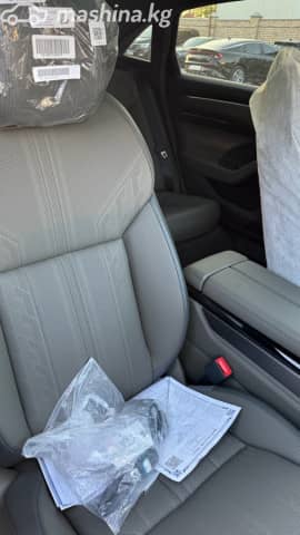 Audi A6 V (C8) Рестайлинг 45 TFSI Long 2.0 AMT 4WD