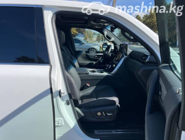 Lexus LX IV 600 3.5 AT 4WD