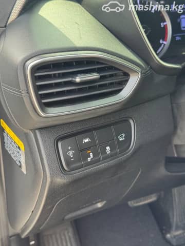 Hyundai Santa Fe IV 2.2d AT