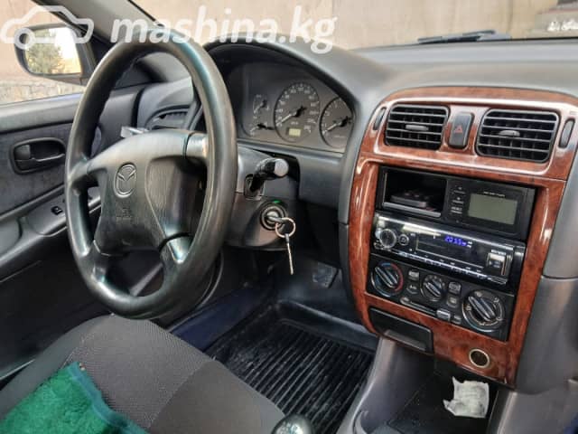 Mazda 626 V (GF) 1.8 MT