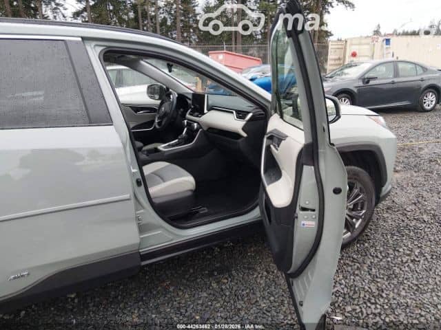 Toyota RAV4 V (XA50) 2.5hyb CVT 4WD