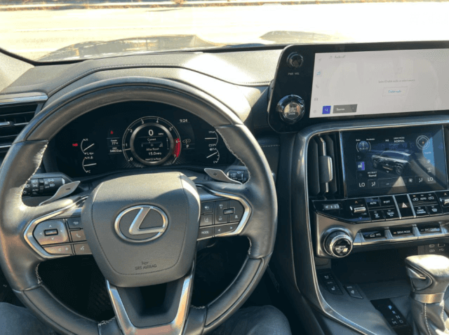 Lexus LX IV 600 3.5 AT 4WD