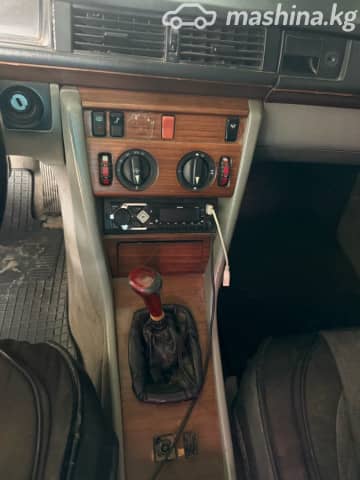 Mercedes-Benz W124 230 2.3 MT