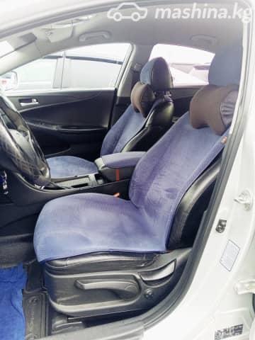 Hyundai Sonata VI (YF) 2.0 AT Газ