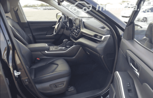 Toyota Highlander IV (U70) 2.5hyb AT