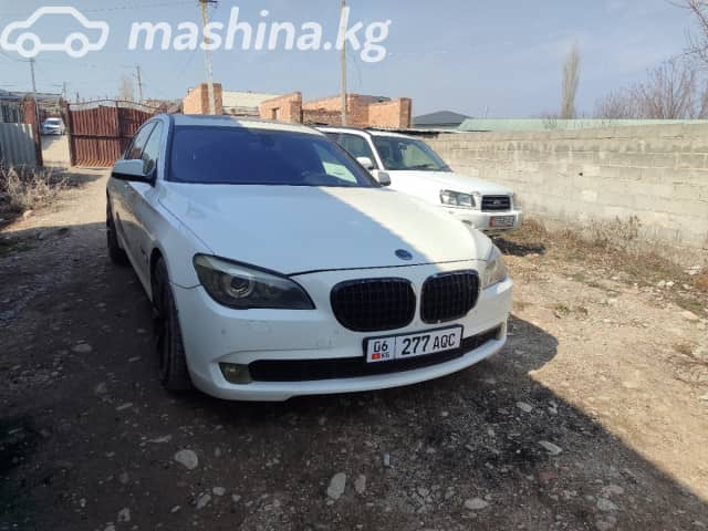 BMW 7 серии V (F01/F02/F04) 750i 4.4 AT
