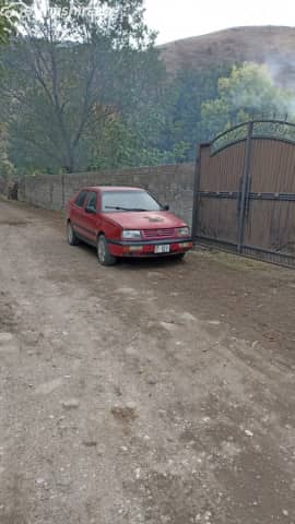 Volkswagen Vento 1.8 MT