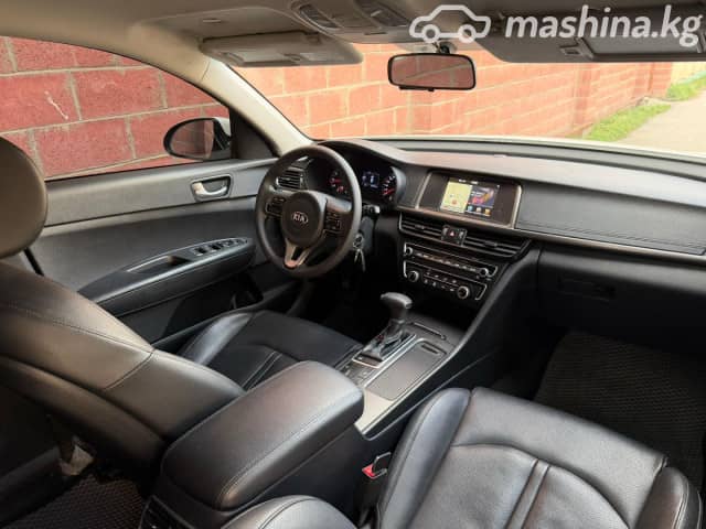 Kia K5 II 2.0 AT
