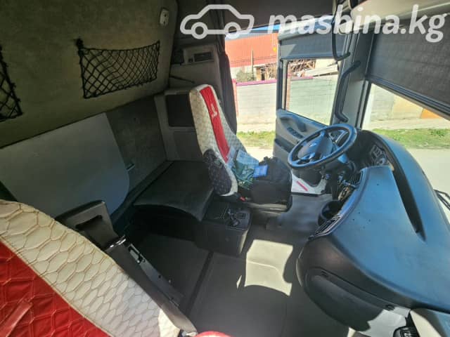 Renault Magnum