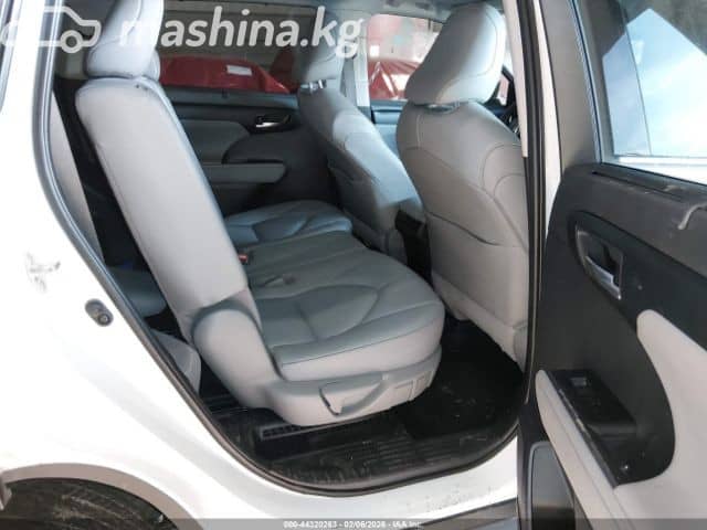 Toyota Highlander IV (U70) 2.5hyb AT 4WD