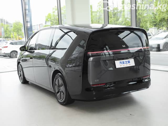 LiXiang Mega 102.7 kWh Electro AT 4WD