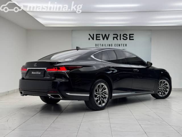 Lexus LS V 500 3.4 AT 4WD