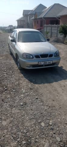 Chevrolet Lanos I 1.5 MT