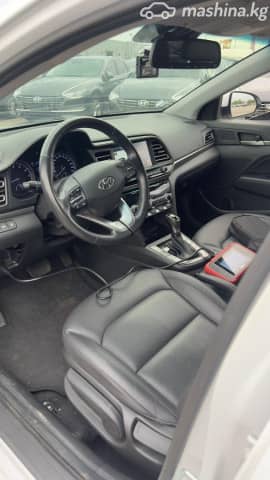 Hyundai Avante VI Рестайлинг 1.6 CVT