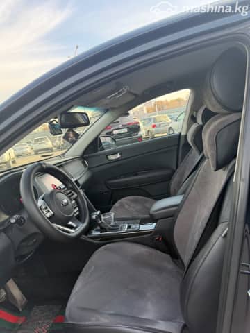 Kia K5 II 1.6 AMT